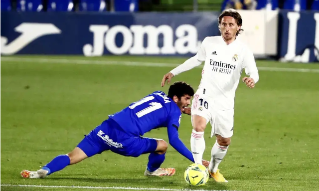 场下他同样 场下他同样