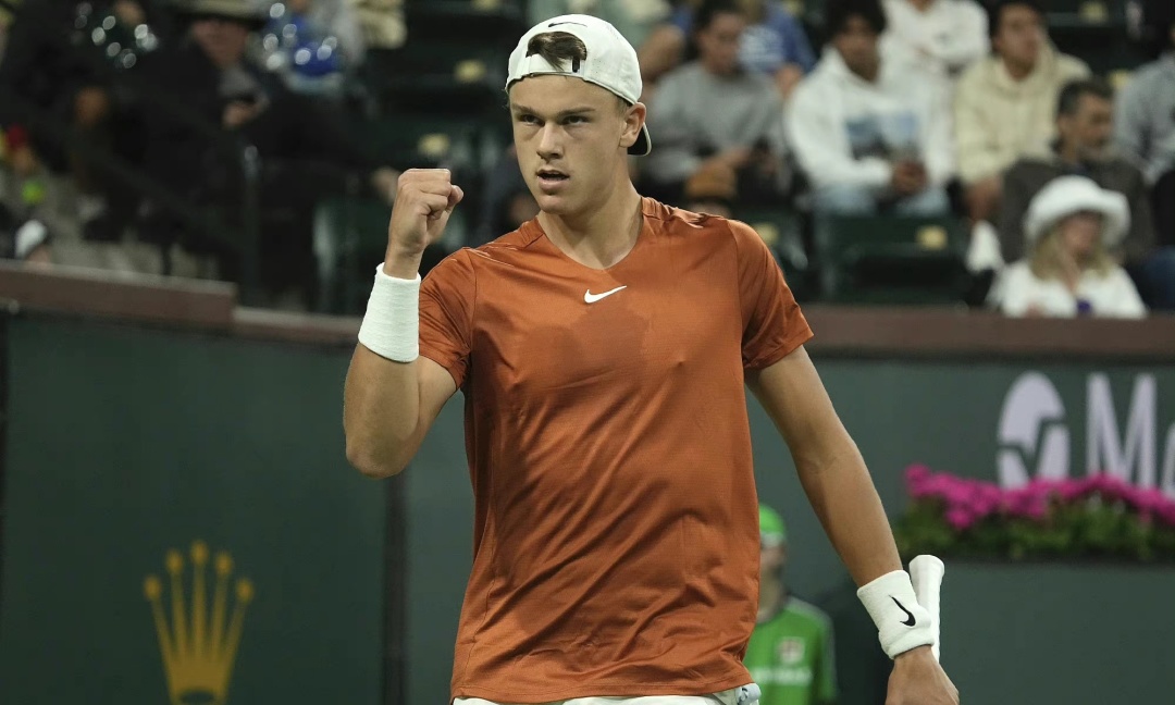 足球赛场上 足球赛场上