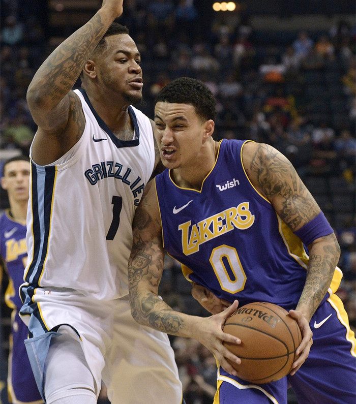 连续11场 连续11场